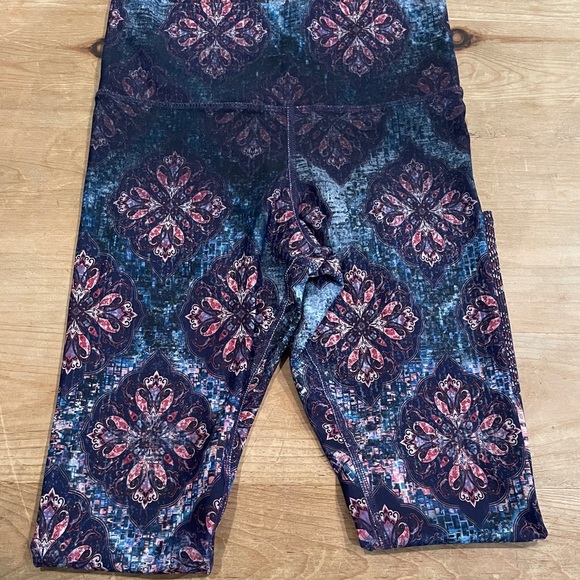 Evolution & Creation Yoga leggings Aztec Tribal Festival Athleisure Sm - Picture 8 of 8